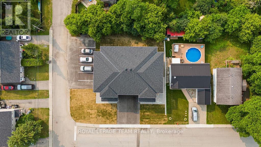 B - 201 Teskey Street, Mississippi Mills, Ontario  K0A 1A0 - Photo 5 - X12997778