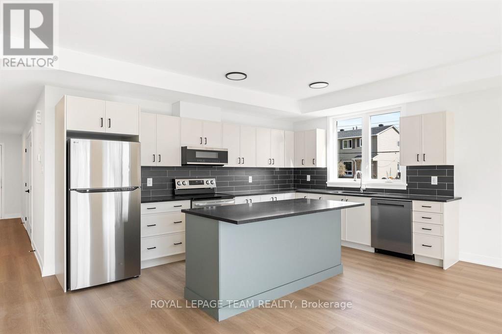 B - 201 Teskey Street, Mississippi Mills, Ontario  K0A 1A0 - Photo 9 - X12997778