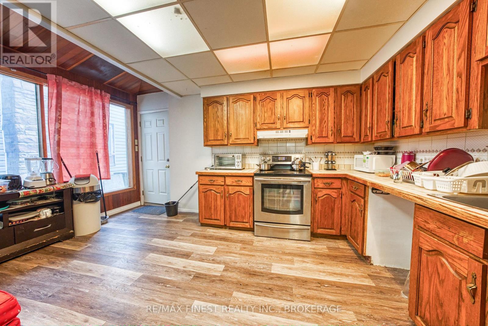 271-273 Rideau Street, Kingston, Ontario  K7K 3A7 - Photo 4 - X12997694