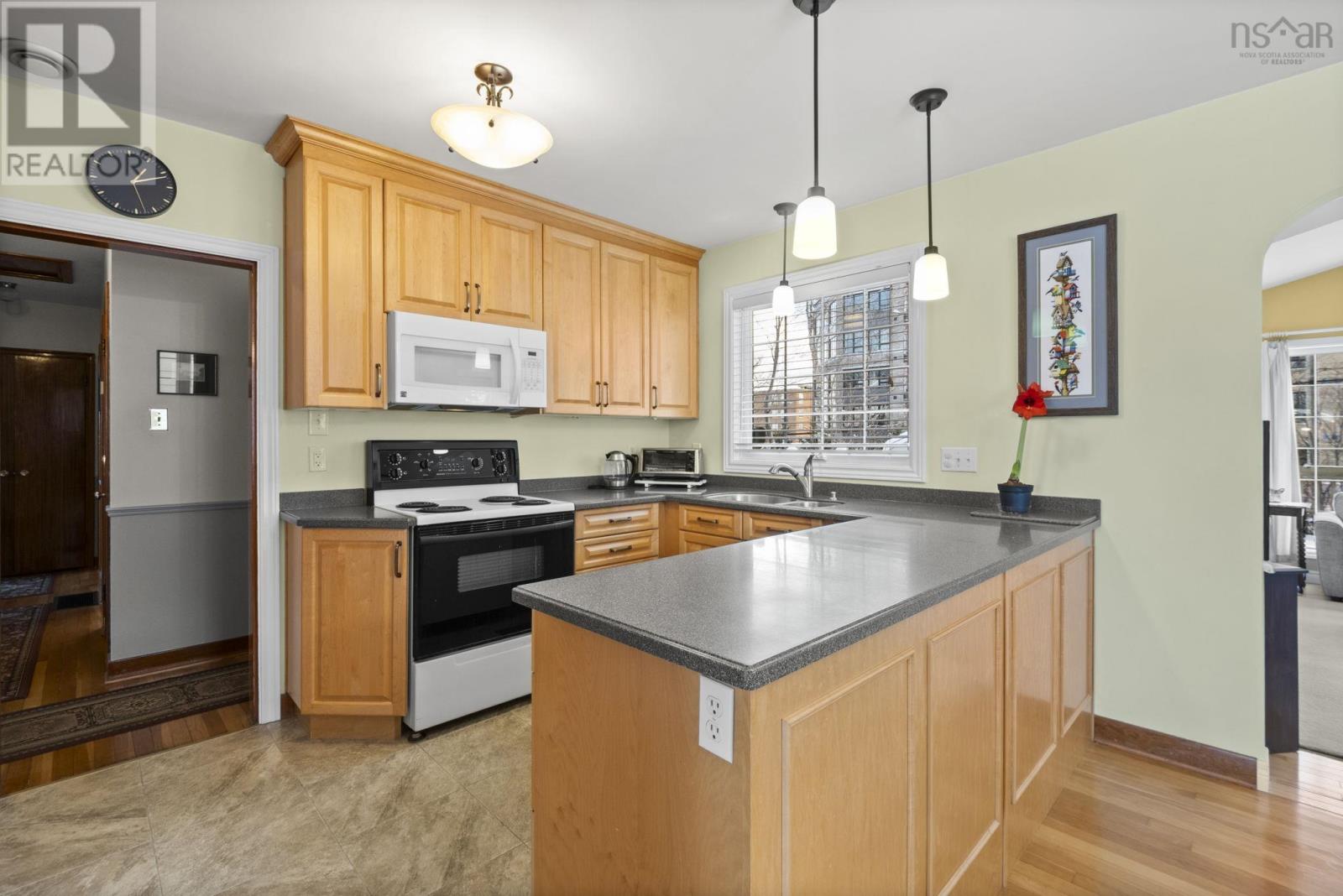 16 Canary Crescent, Halifax, Nova Scotia  B3M 1R1 - Photo 12 - 202601274