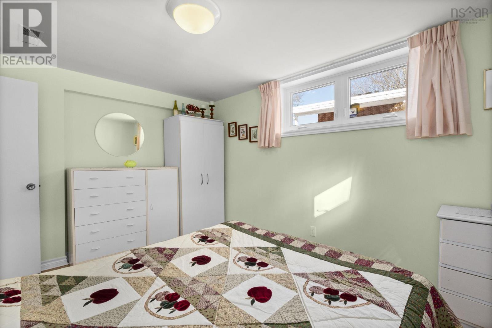 16 Canary Crescent, Halifax, Nova Scotia  B3M 1R1 - Photo 25 - 202601274