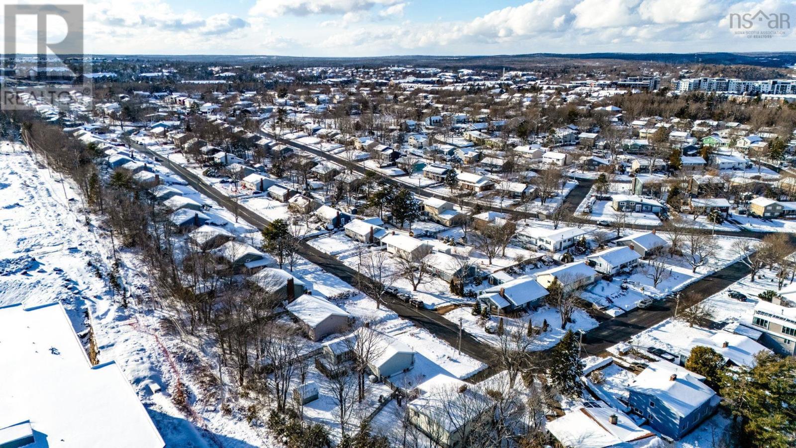 16 Canary Crescent, Halifax, Nova Scotia  B3M 1R1 - Photo 48 - 202601274