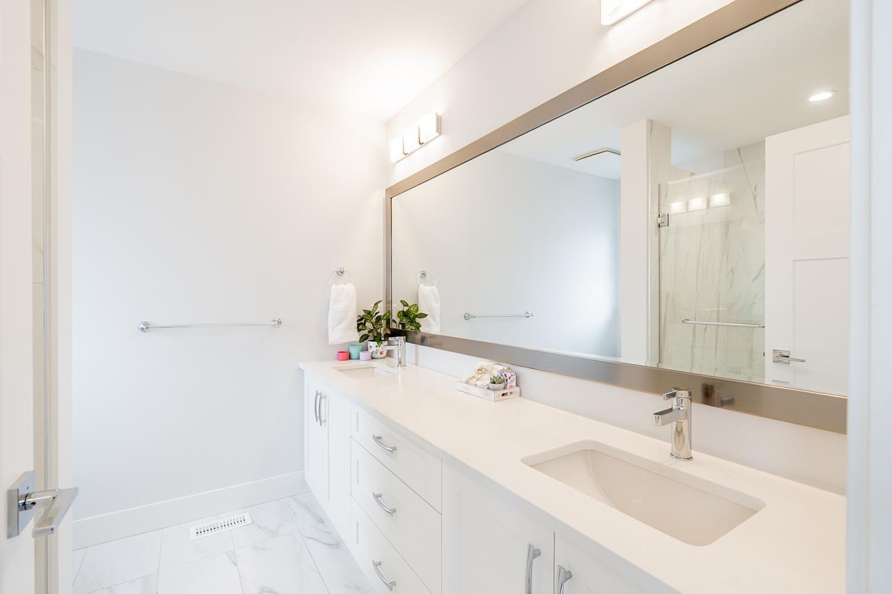 2136 164a Street, Surrey, British Columbia  V3Z 0V5 - Photo 18 - R3077669