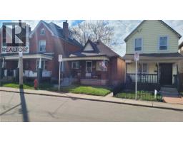 121 GIBSON Avenue, Hamilton, Ontario