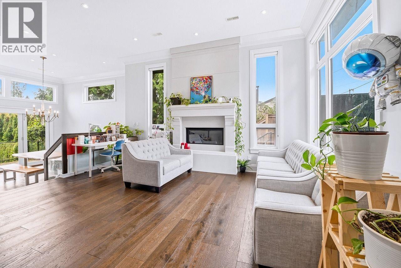 225 Tamarack Road, North Vancouver, British Columbia  V7N 1S3 - Photo 11 - R3111197