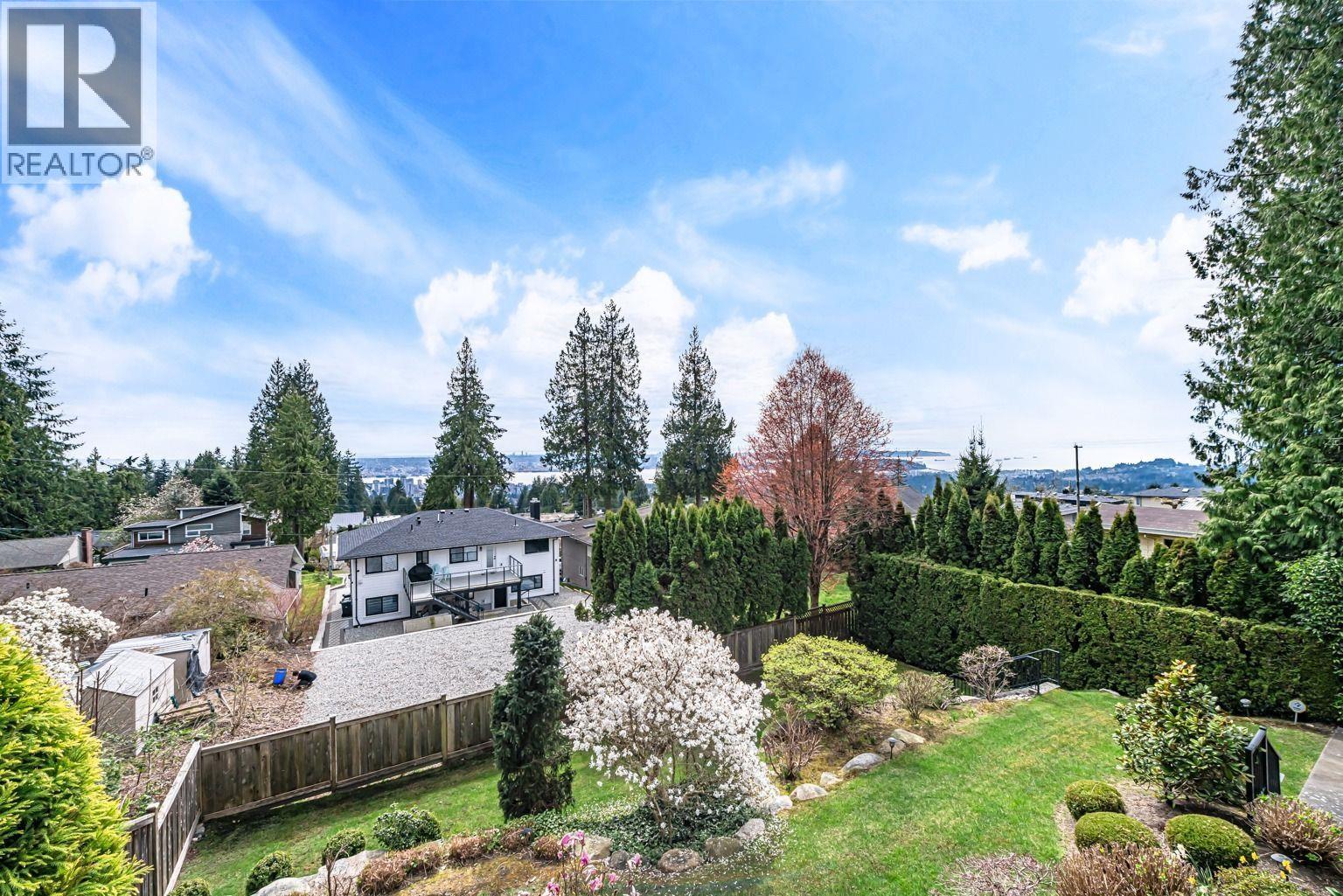 225 Tamarack Road, North Vancouver, British Columbia  V7N 1S3 - Photo 40 - R3111197