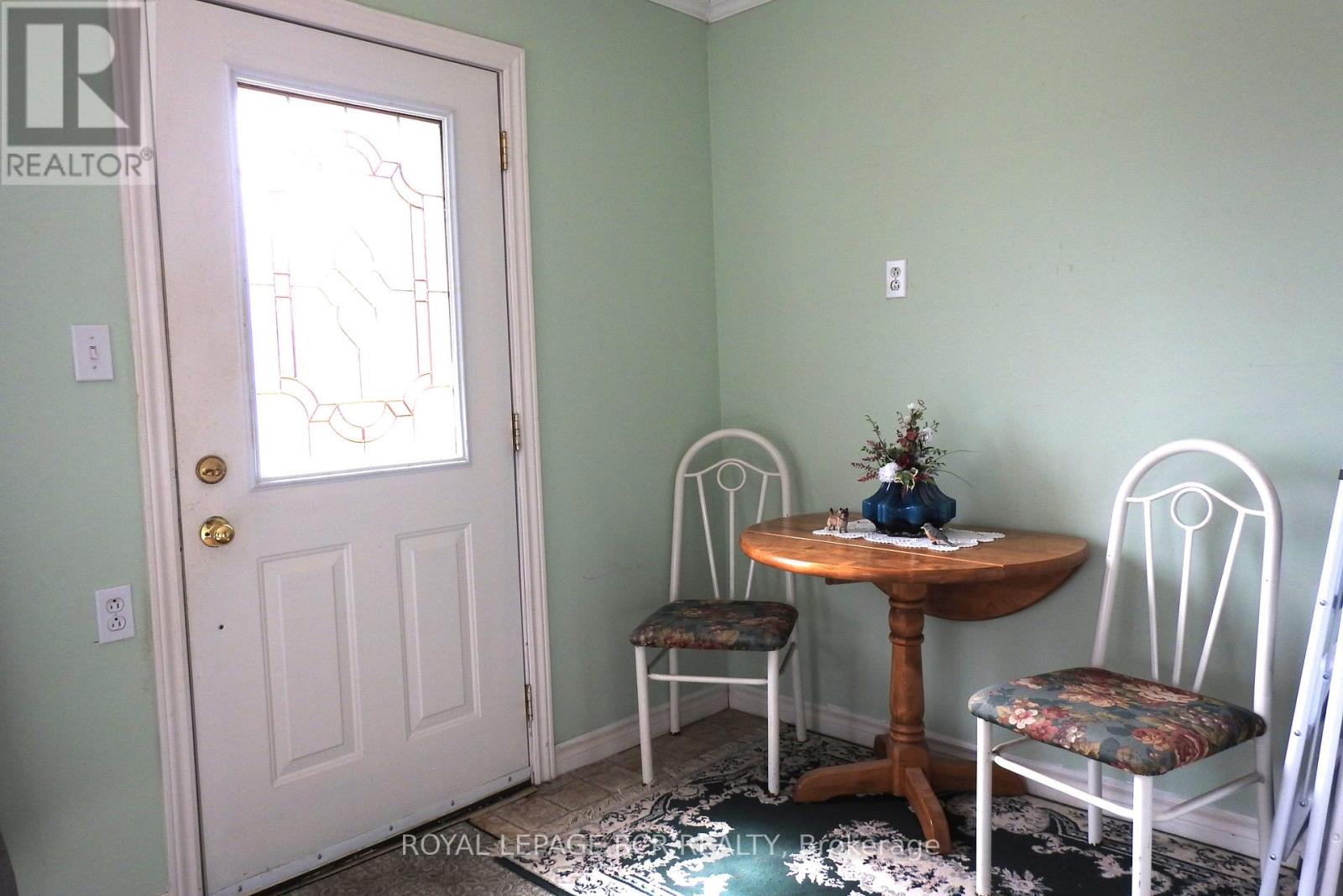 8 Claremont Crescent, Oro-Medonte, Ontario  L3V 0P9 - Photo 23 - S12699238