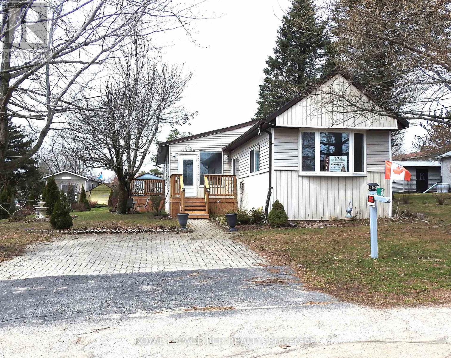 8 Claremont Crescent, Oro-Medonte, Ontario  L3V 0P9 - Photo 2 - S12699238