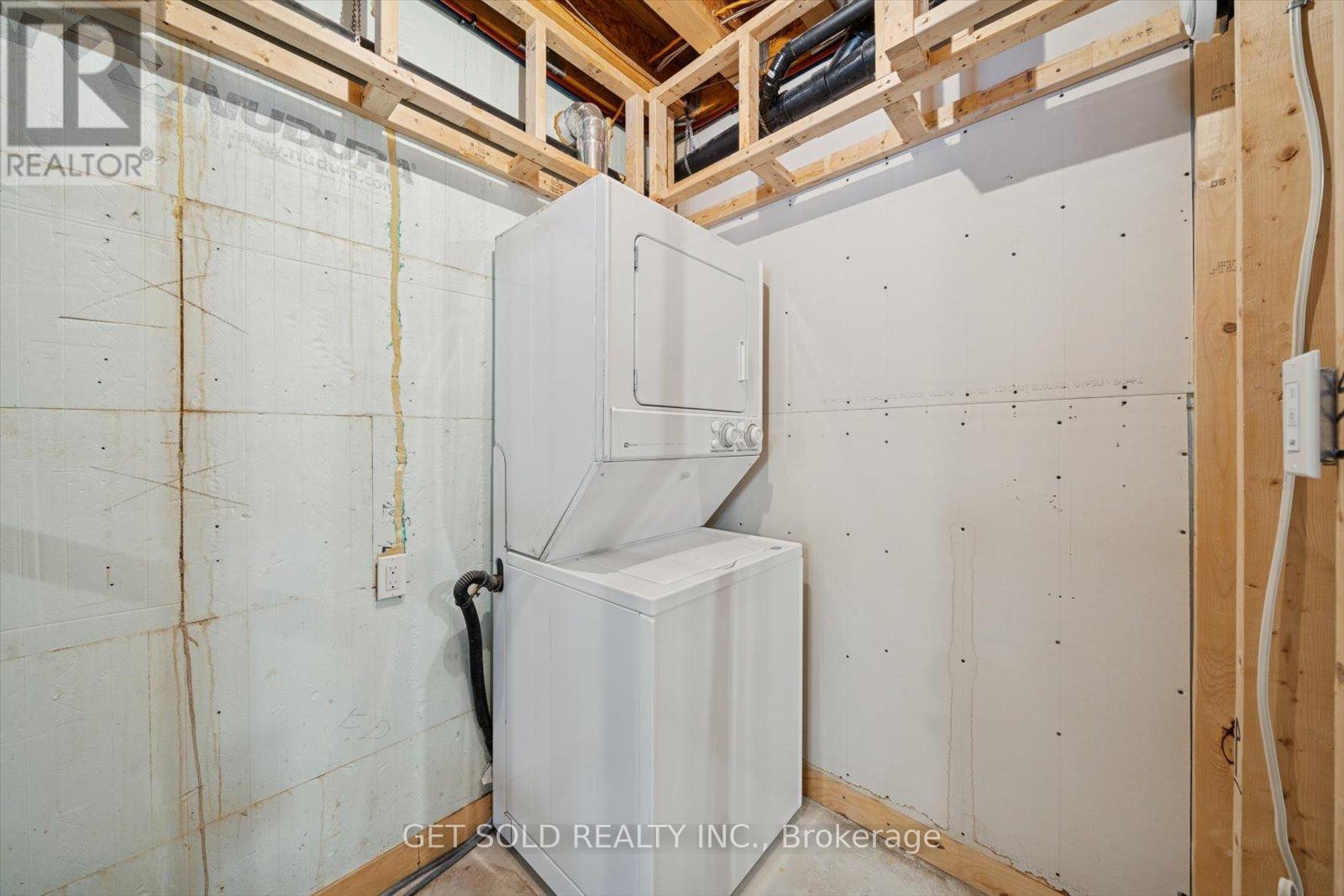 7 Tristan Court, Brampton, Ontario  L6Y 5S2 - Photo 35 - W12828096