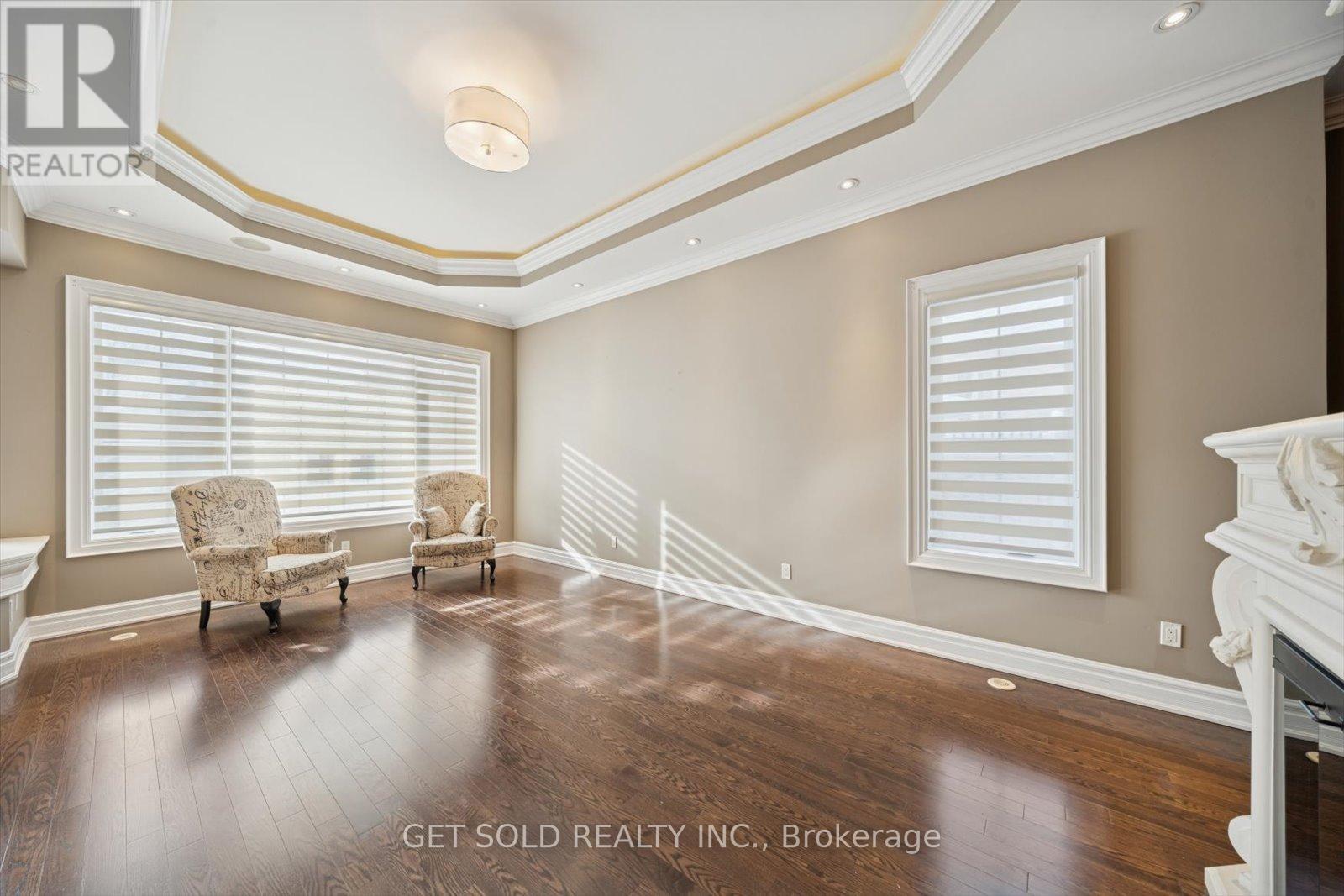 7 Tristan Court, Brampton, Ontario  L6Y 5S2 - Photo 9 - W12828096