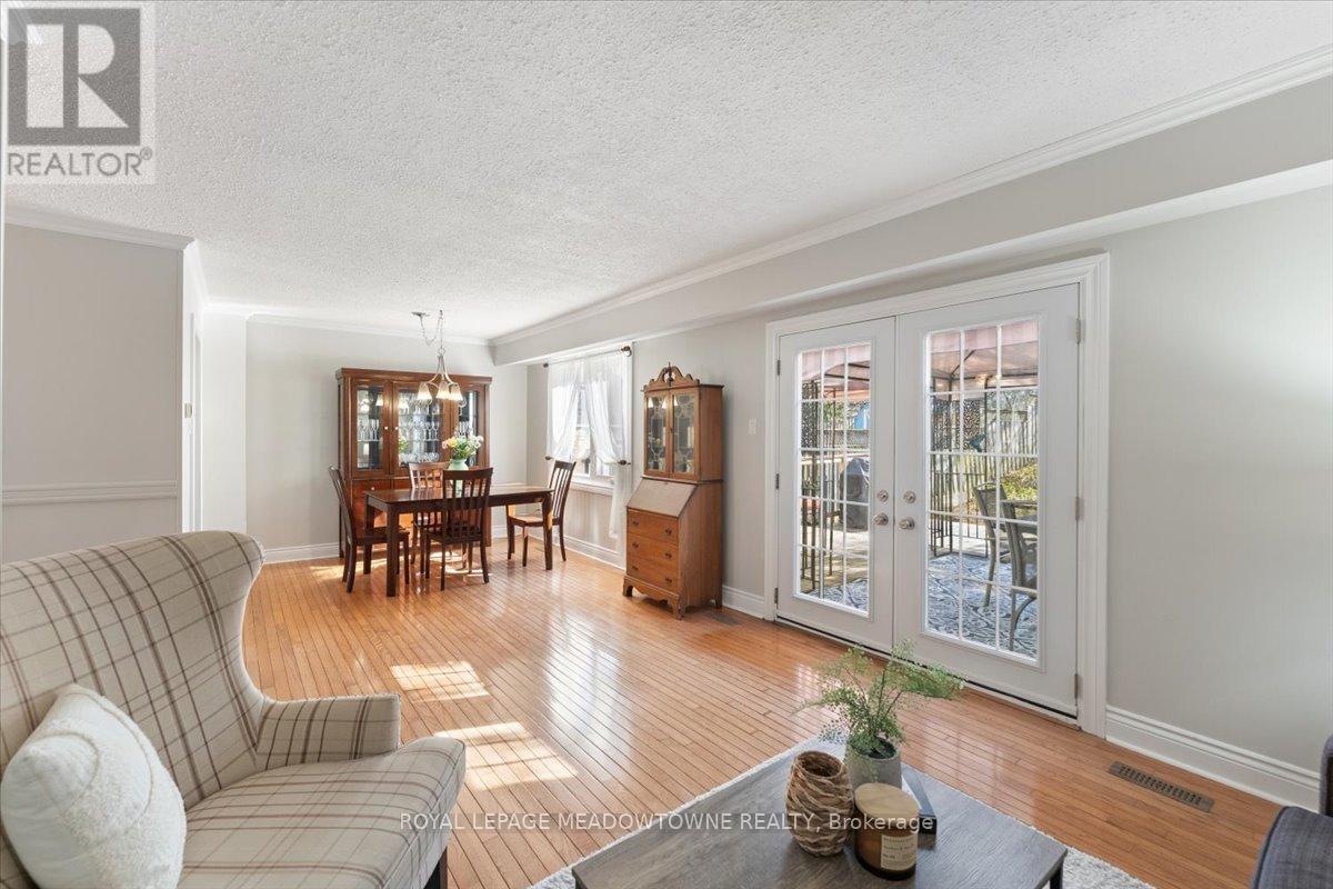 2945 Nipiwin Drive, Mississauga, Ontario  L5N 1Y1 - Photo 11 - W12996866