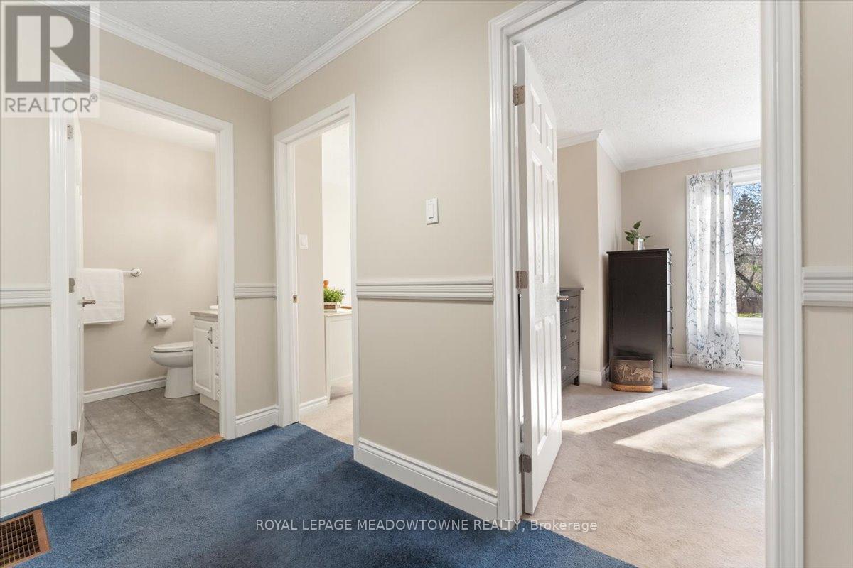 2945 Nipiwin Drive, Mississauga, Ontario  L5N 1Y1 - Photo 15 - W12996866