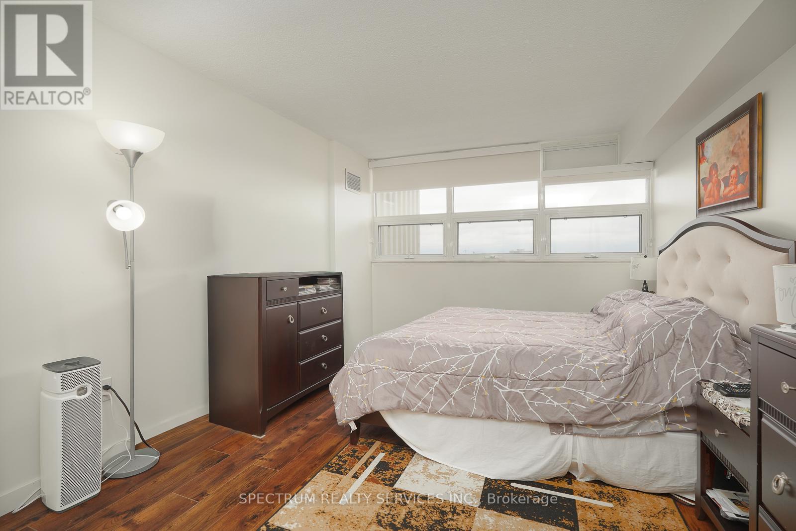 2104 - 8 Lisa Street, Brampton, Ontario L6T 4S6 - Photo 29 - W12997100