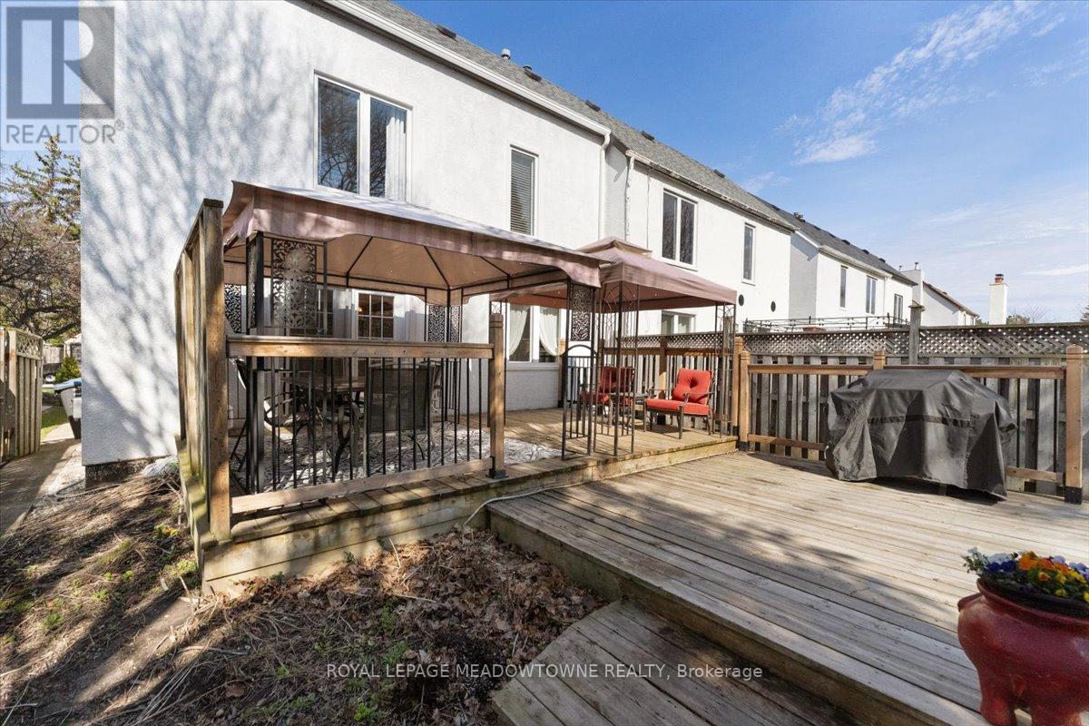 2945 Nipiwin Drive, Mississauga, Ontario  L5N 1Y1 - Photo 29 - W12996866