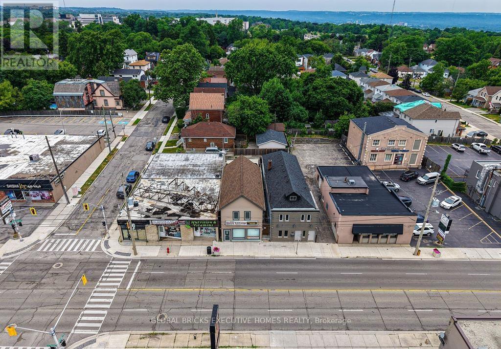 582 UPPER JAMES STREET, Hamilton, Ontario