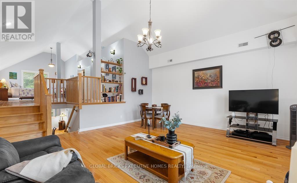 582 Upper James Street, Hamilton, Ontario  L9C 2Y6 - Photo 10 - X12678636