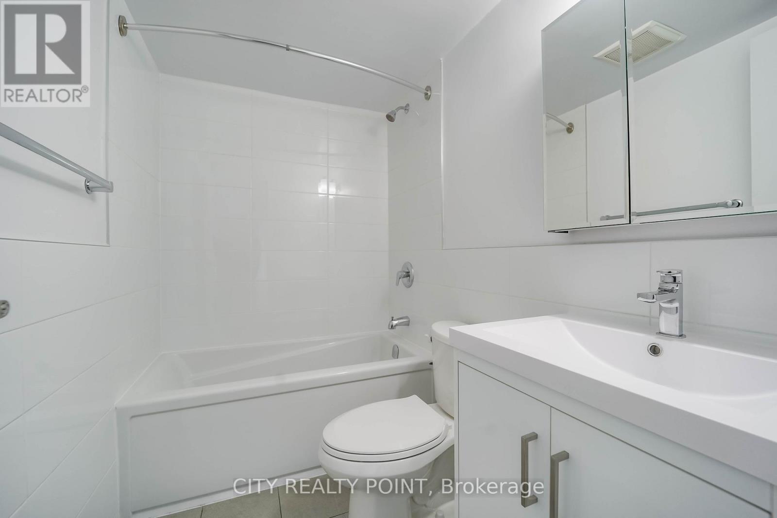 1916 - 33 Isabella Street, Toronto, Ontario  M4Y 2P7 - Photo 7 - C12997714