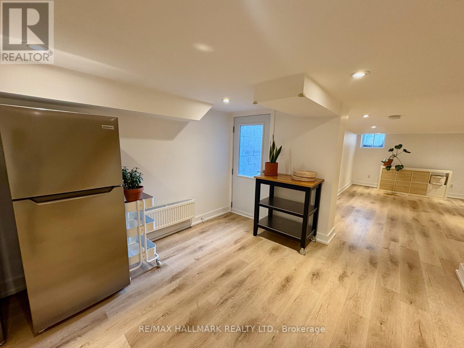 Lower - 62 Palmerston Avenue, Toronto, Ontario  M6J 2J1 - Photo 3 - C12997740