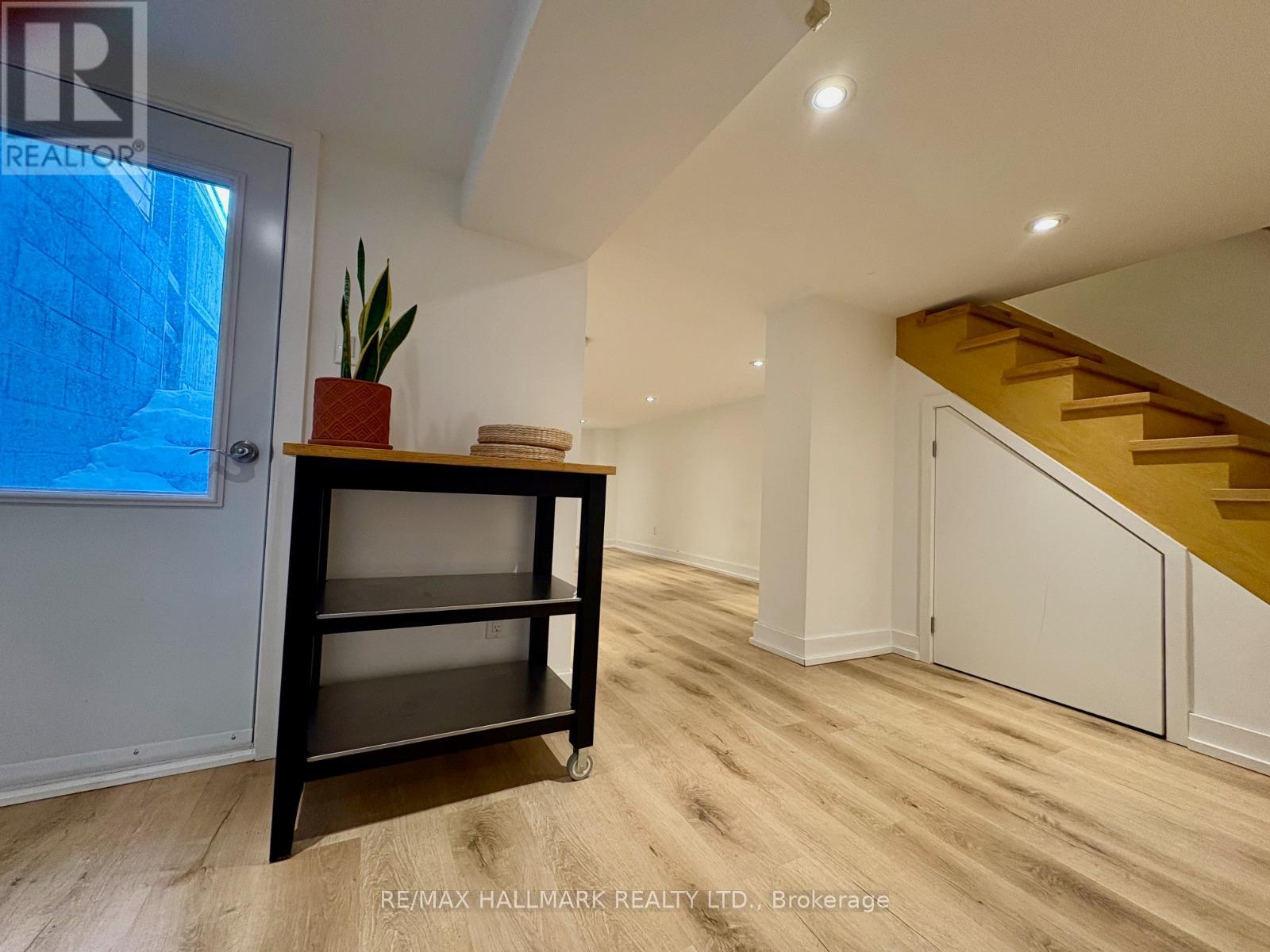 Lower - 62 Palmerston Avenue, Toronto, Ontario  M6J 2J1 - Photo 4 - C12997740