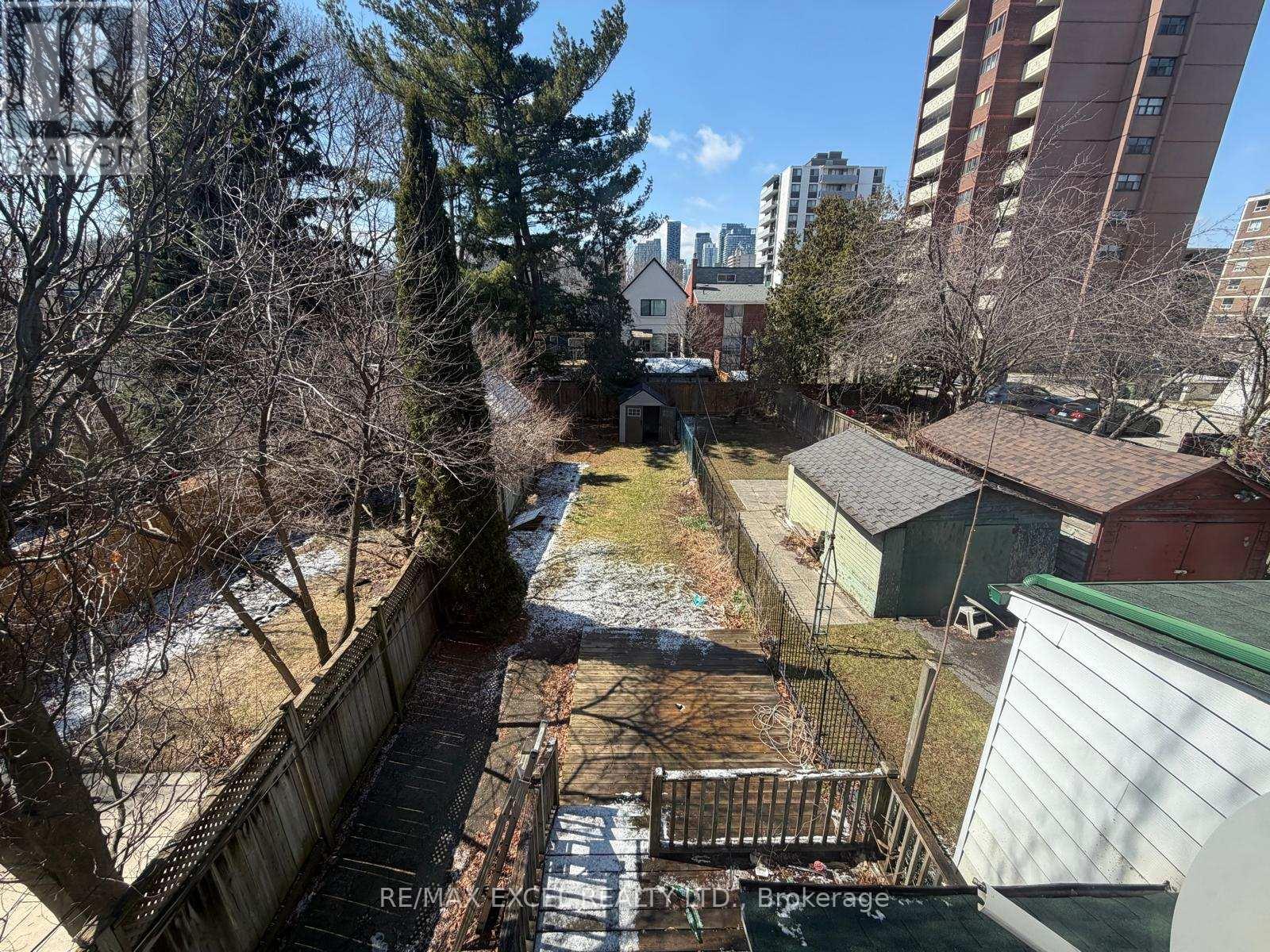 74 Banff Road, Toronto, Ontario  M4S 2V5 - Photo 10 - C12997744