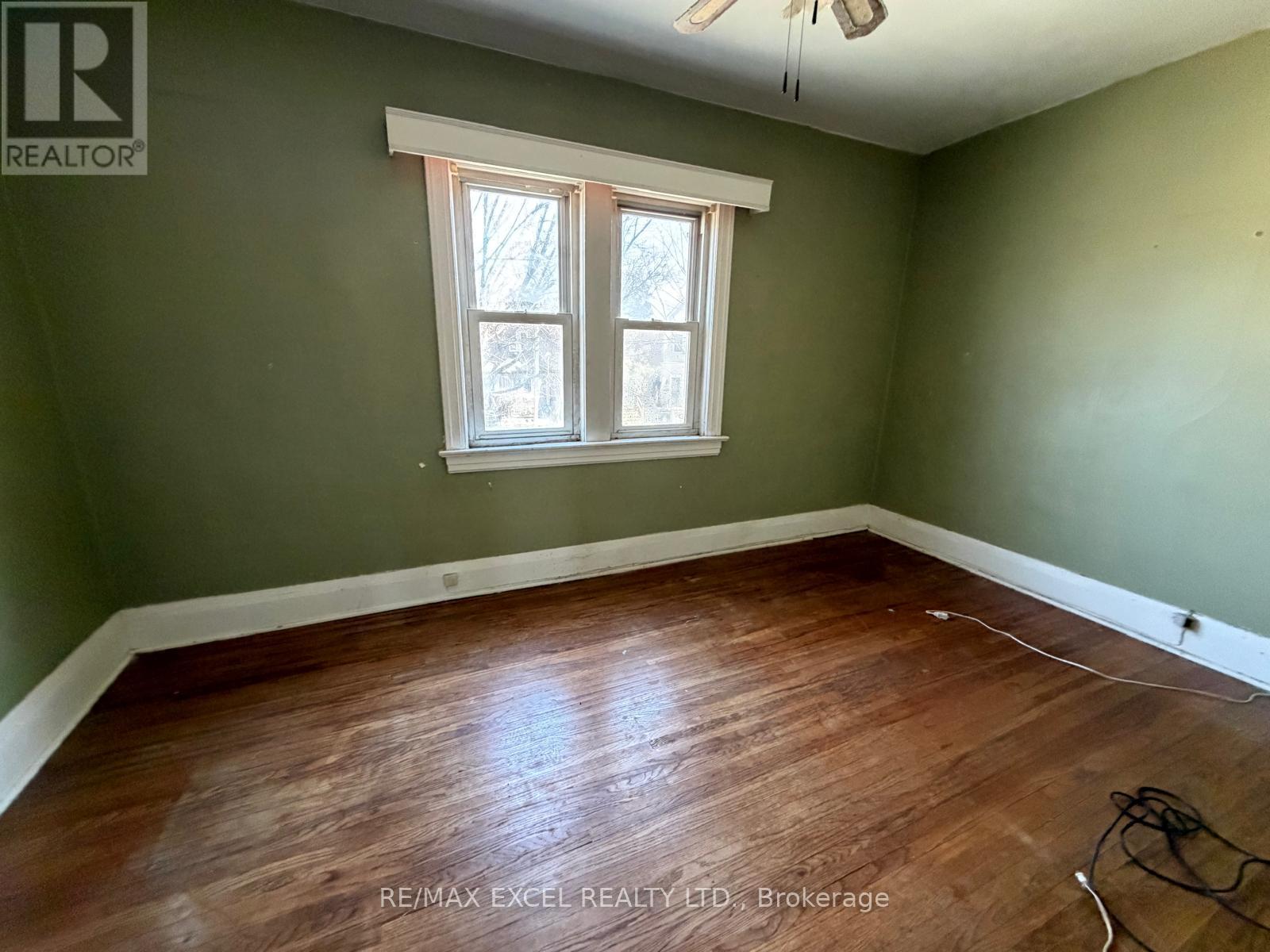 74 Banff Road, Toronto, Ontario  M4S 2V5 - Photo 6 - C12997744