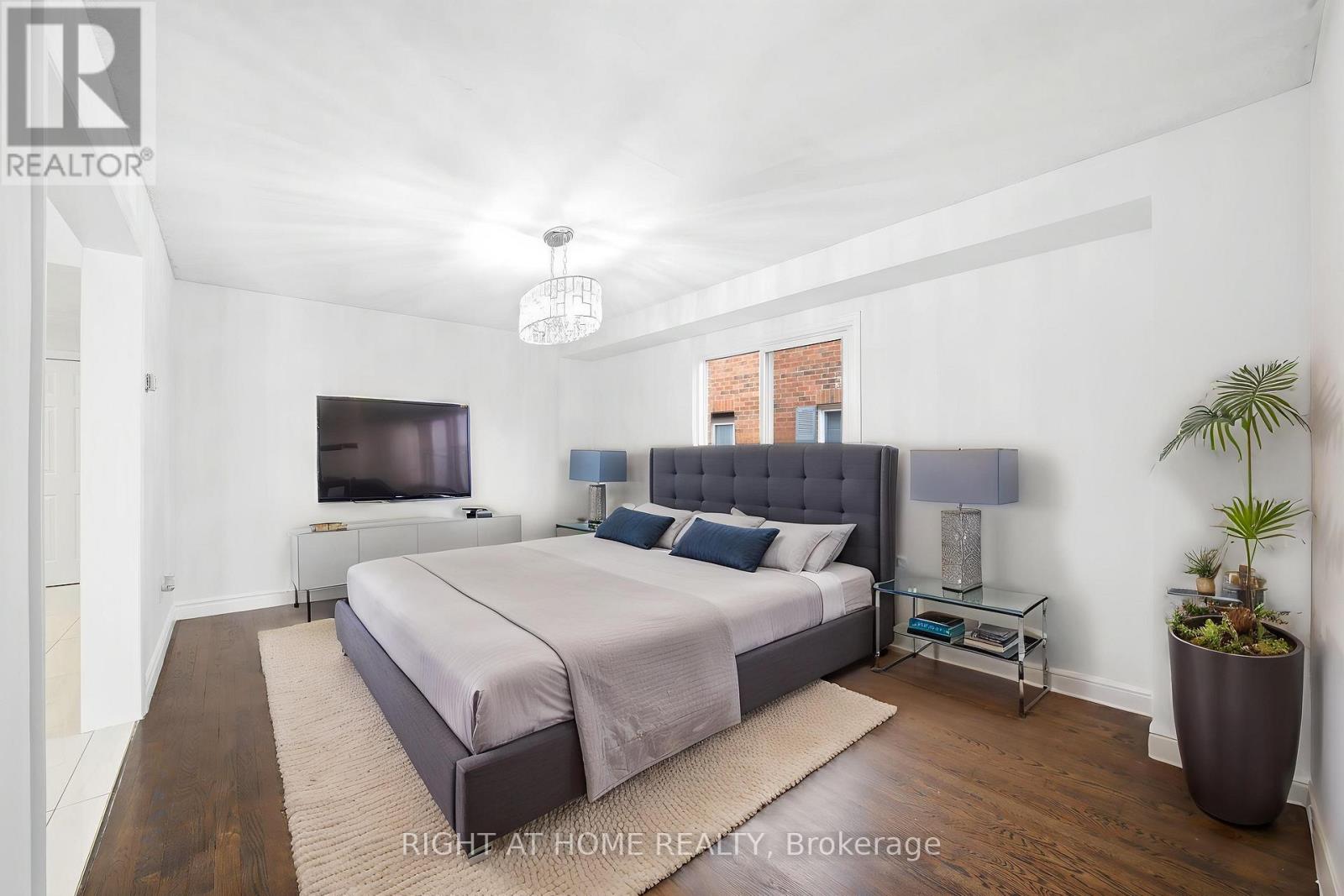 36 Ravenview Drive, Whitby, Ontario L1R 1Y2 - Photo 10 - E12997720