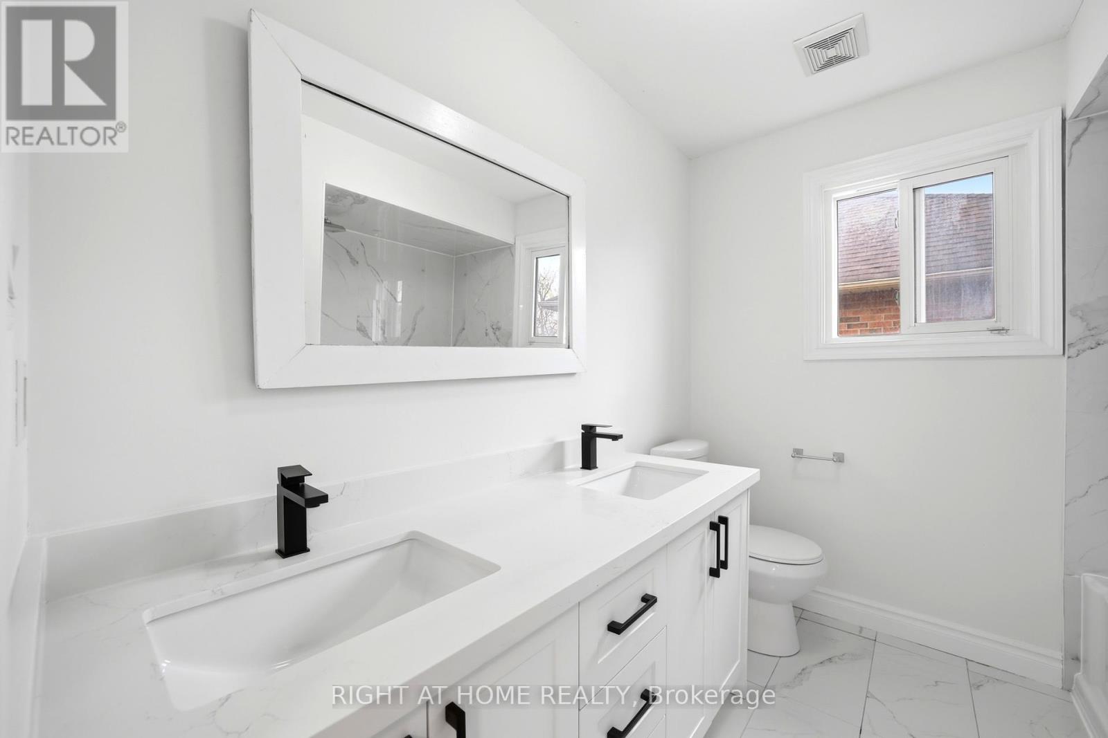 36 Ravenview Drive, Whitby, Ontario L1R 1Y2 - Photo 40 - E12997720