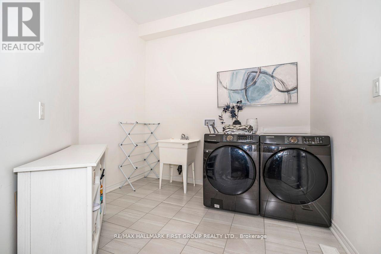 5 Toulouse Street, Whitby, Ontario  L1P 0J2 - Photo 14 - E12997754