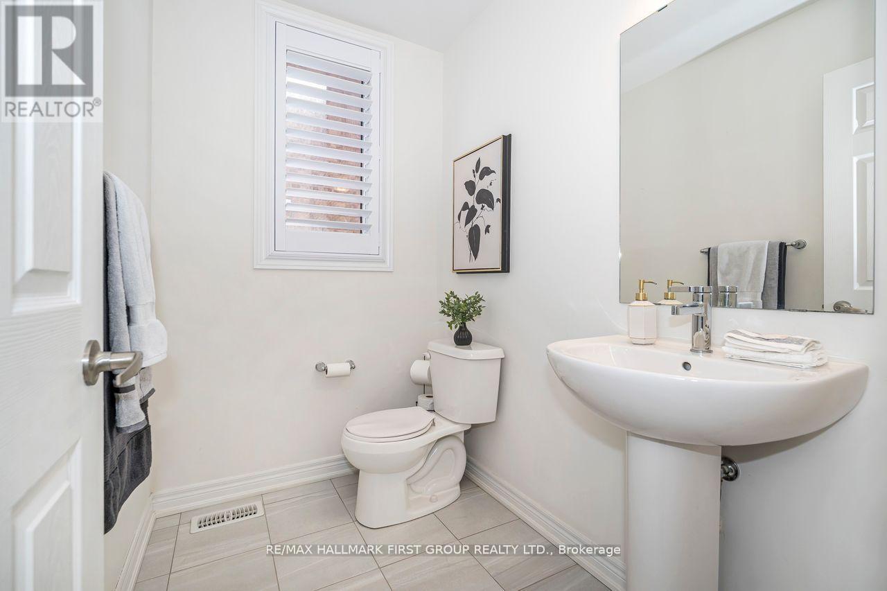 5 Toulouse Street, Whitby, Ontario  L1P 0J2 - Photo 15 - E12997754