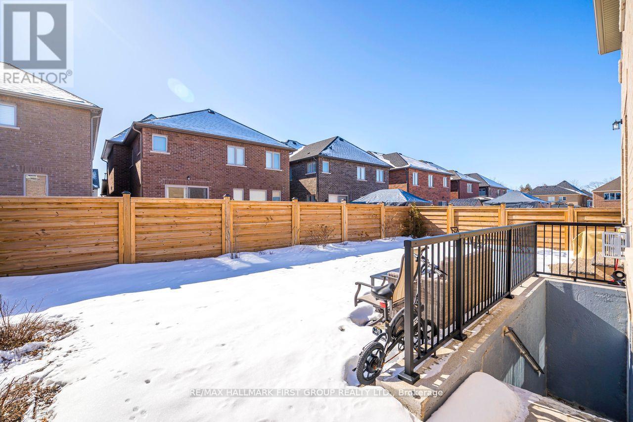 5 Toulouse Street, Whitby, Ontario  L1P 0J2 - Photo 43 - E12997754