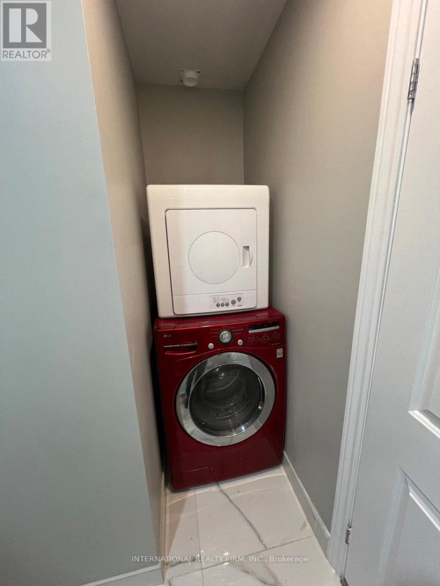 73 Murray Drive, Aurora, Ontario  L4G 2C2 - Photo 17 - N12985868