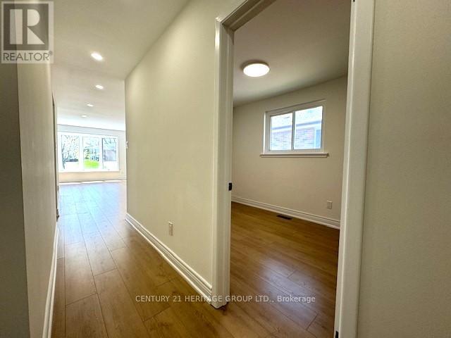 Main Floor - 8 Devins Drive, Aurora, Ontario  L4G 2Z1 - Photo 13 - N12997722