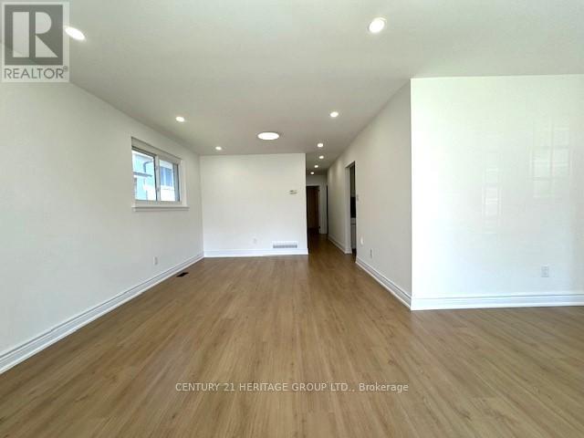 Main Floor - 8 Devins Drive, Aurora, Ontario  L4G 2Z1 - Photo 7 - N12997722