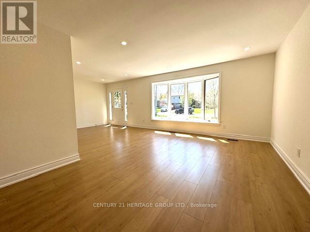 Main Floor - 8 Devins Drive, Aurora, Ontario  L4G 2Z1 - Photo 8 - N12997722