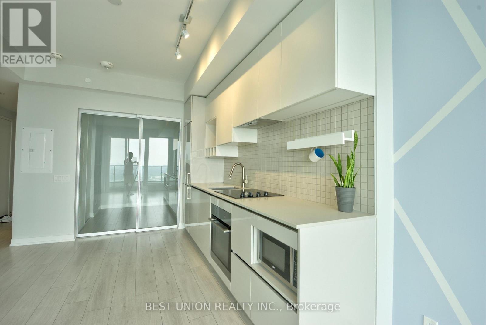 4807 - 5 Buttermill Avenue, Vaughan, Ontario  L4K 0J5 - Photo 11 - N12997736