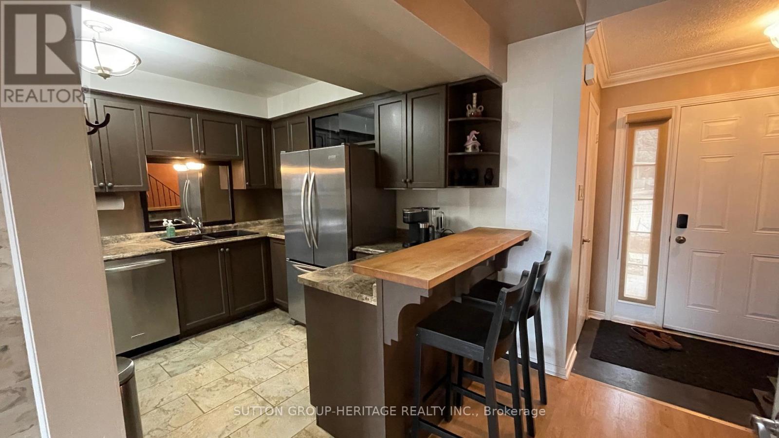 3 - 492 Laclie Street, Orillia, Ontario  L3V 7V2 - Photo 4 - S12997820