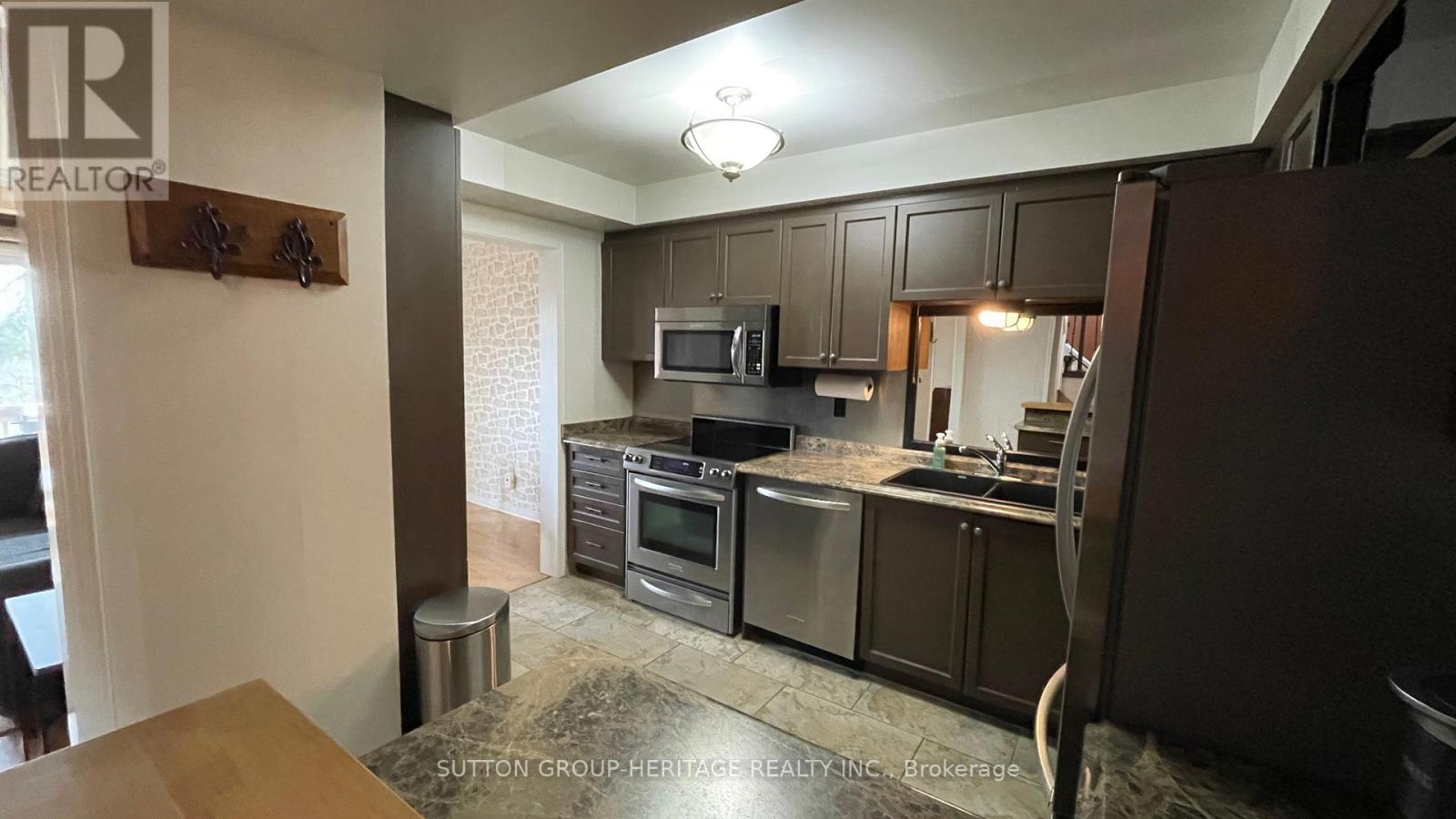 3 - 492 Laclie Street, Orillia, Ontario  L3V 7V2 - Photo 5 - S12997820