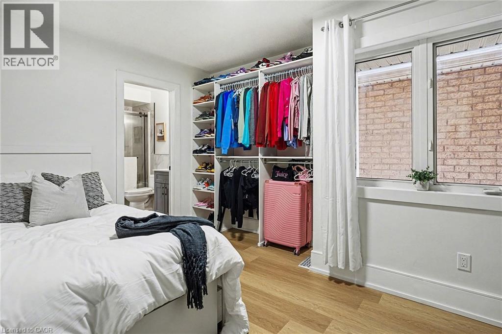 16 Leitch Avenue, North York, Ontario  M3J 3P2 - Photo 19 - 40820185