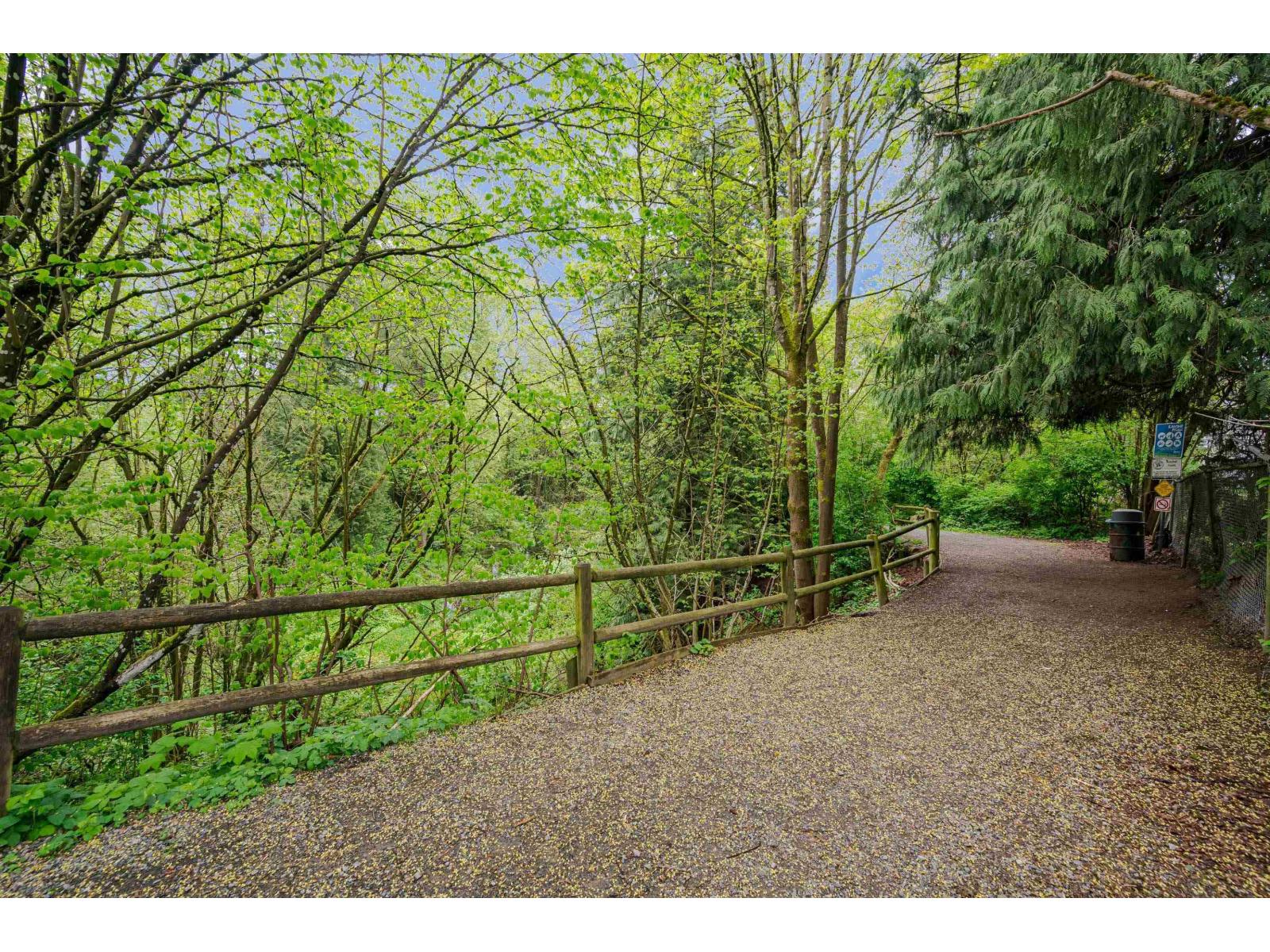 204 33328 E Bourquin Crescent, Abbotsford, British Columbia  V2S 1Y1 - Photo 27 - R3111310