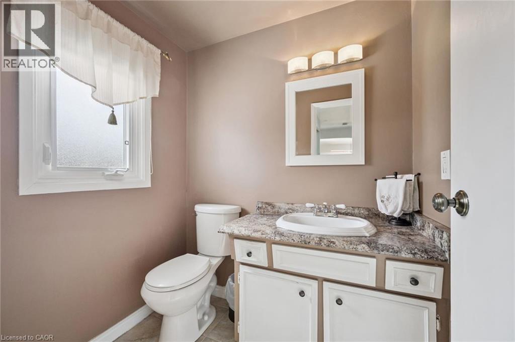 128 Westheights Drive, Kitchener, Ontario  N2N 1J9 - Photo 12 - 40817308