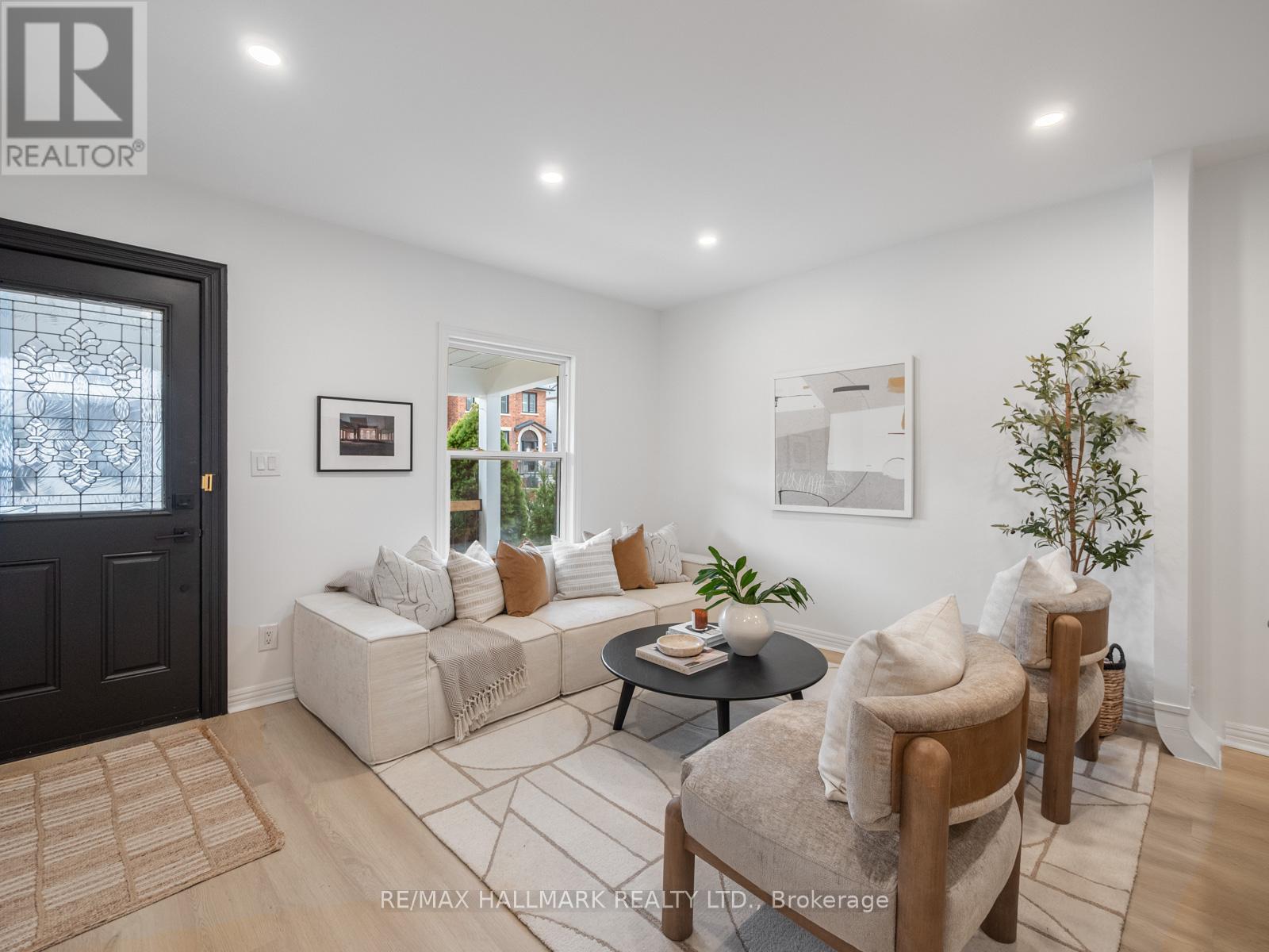 3 Woodville Avenue, Toronto, Ontario  M4K 2J5 - Photo 6 - E12943842