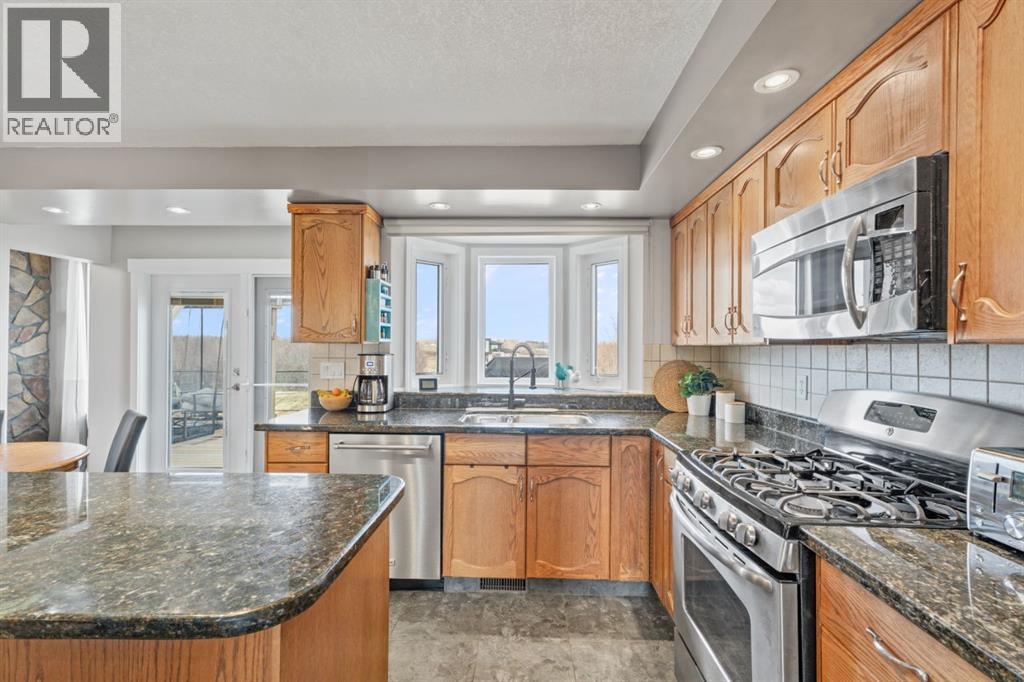 40107 299 Avenue E, Rural Foothills County, Alberta  T1S 4R2 - Photo 12 - A2300207