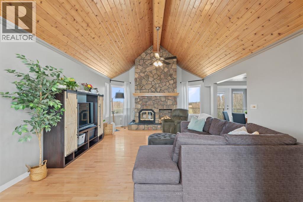 40107 299 Avenue E, Rural Foothills County, Alberta  T1S 4R2 - Photo 8 - A2300207