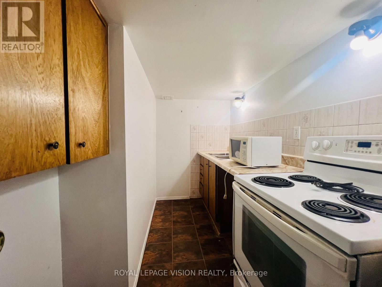 9 Empringham Drive, Toronto, Ontario  M1B 3Y2 - Photo 36 - E12997404