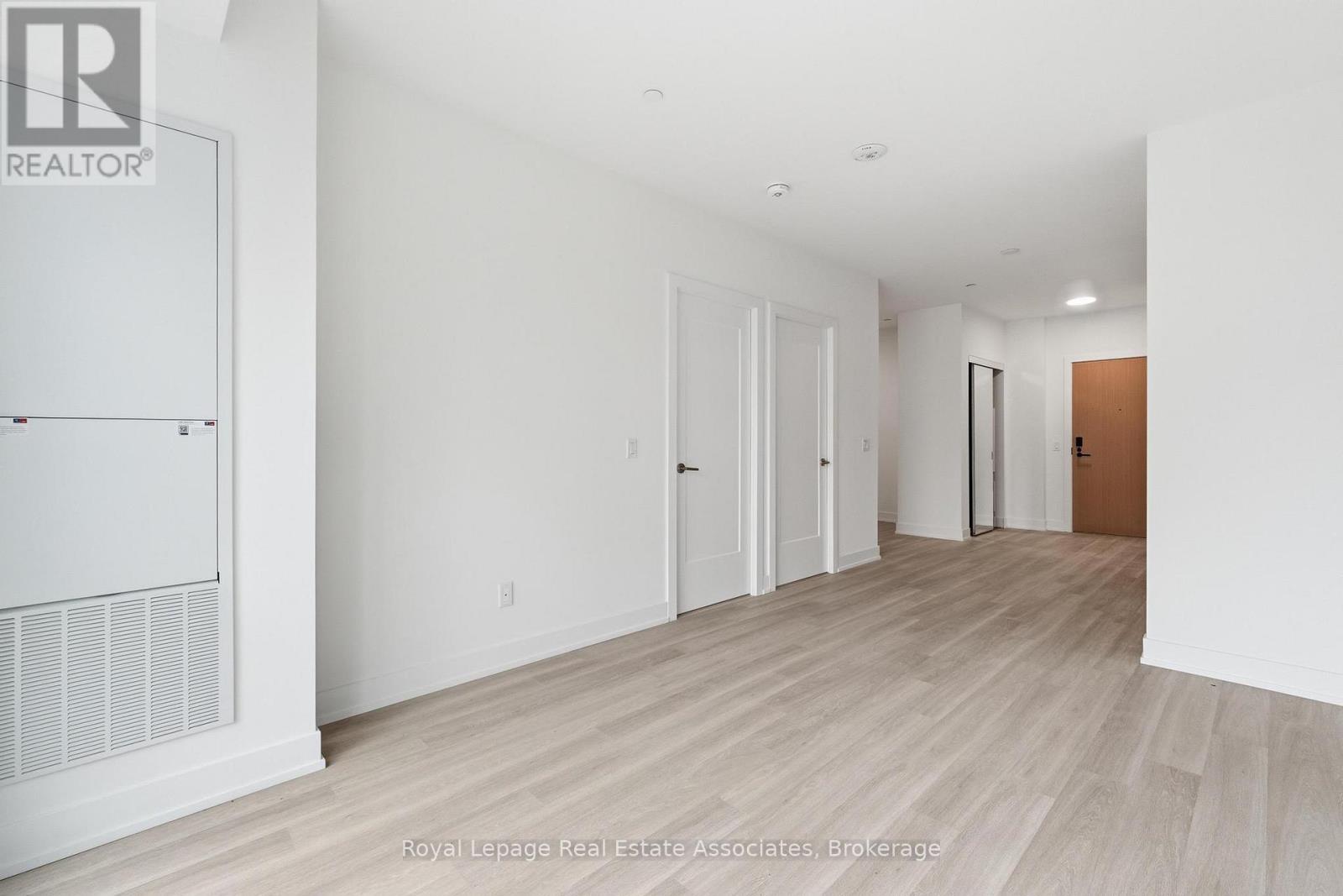 416 - 25 Cordova Avenue, Toronto, Ontario  M9A 0E5 - Photo 11 - W12997774