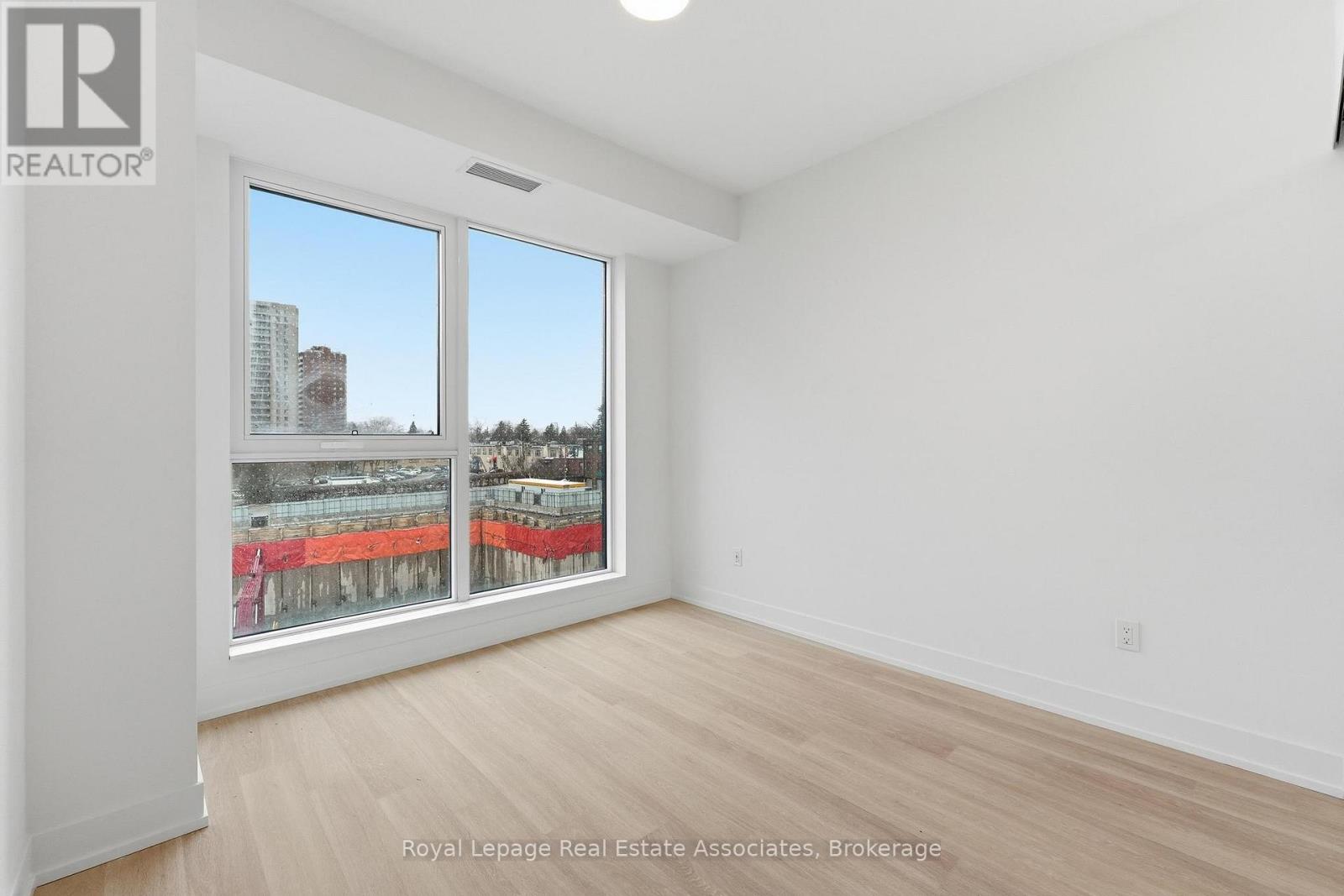 416 - 25 Cordova Avenue, Toronto, Ontario  M9A 0E5 - Photo 13 - W12997774