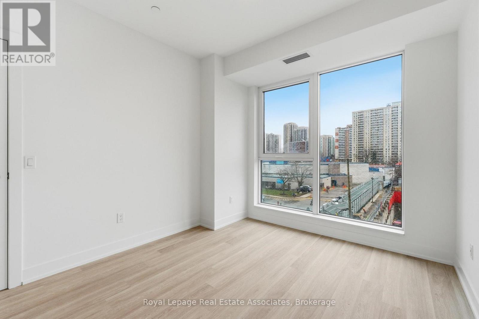 416 - 25 Cordova Avenue, Toronto, Ontario  M9A 0E5 - Photo 15 - W12997774