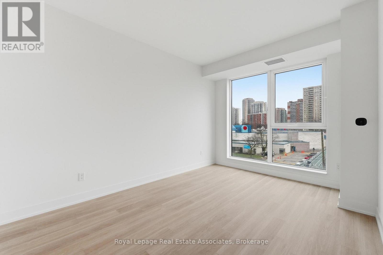 416 - 25 Cordova Avenue, Toronto, Ontario  M9A 0E5 - Photo 9 - W12997774