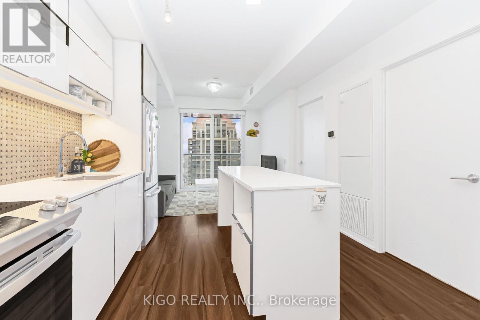 2406 - 4065 Confederation Parkway, Mississauga, Ontario  L5B 0L4 - Photo 10 - W12997776