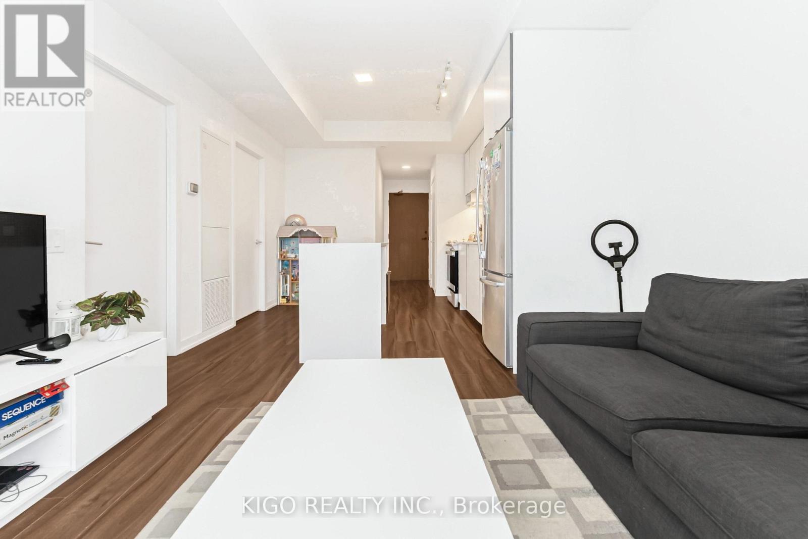 2406 - 4065 Confederation Parkway, Mississauga, Ontario  L5B 0L4 - Photo 11 - W12997776